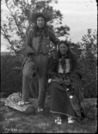 2 Sioux men