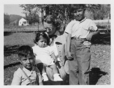Gertrude Van Roekel with the Juan Naranjo children.