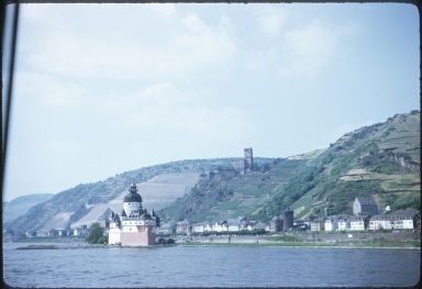 Pfalzgrafenstein Castle and Gutenfels Castle