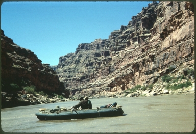 Rafting in Glen Canyon