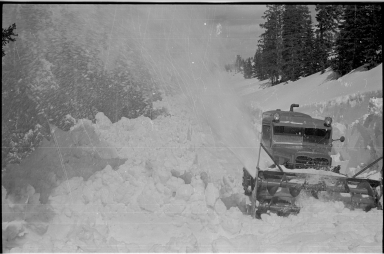 Snow removal operations on Trail Ridge Road