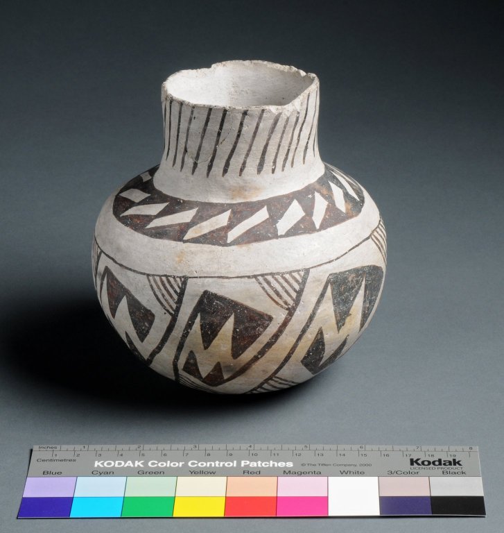 Cibola Ancestral Pueblo Clay Necked Jar